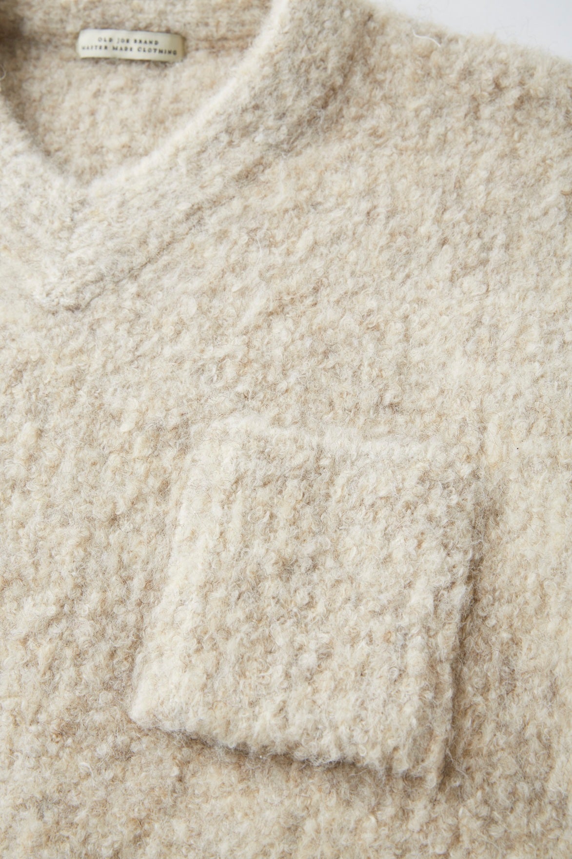 BOUCLE ALPAKA V-NECK SWEATER - 252OJ-KN04