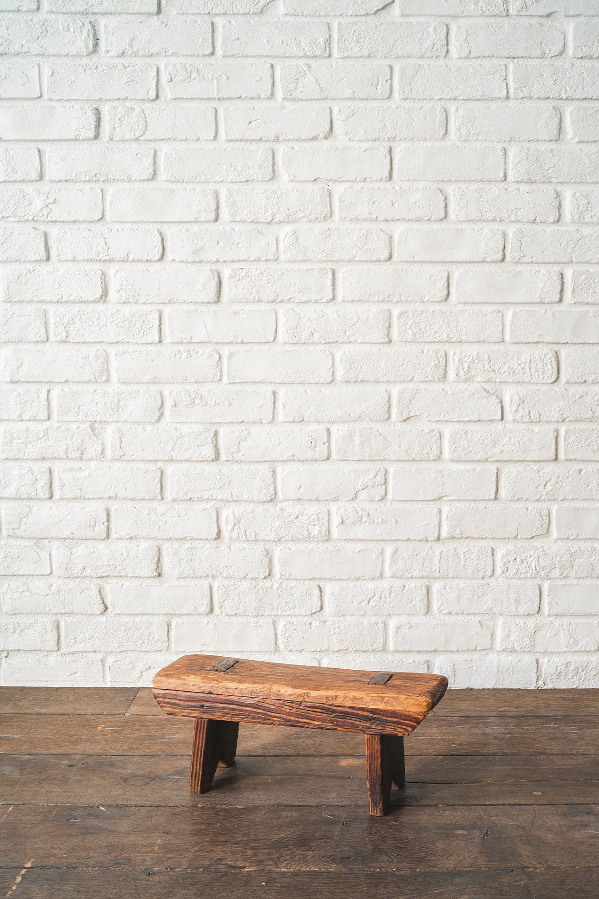 EARLY PRIMITIVE STOOL